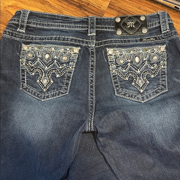 Miss Me Mid Rise Bootcut Jeans - Picture 2 of 3